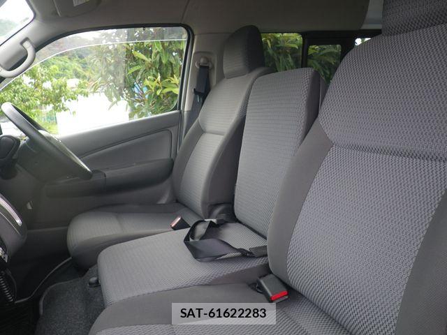 Nissan NV350 Caravan 2013-08 7878555-4