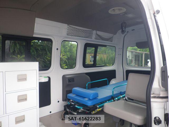 Nissan NV350 Caravan 2013-08 7878555-6