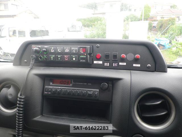 Nissan NV350 Caravan 2013-08 7878555-8