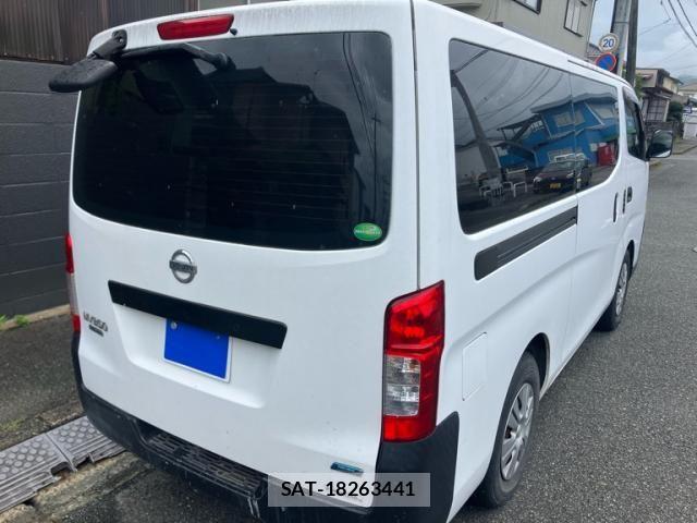 Nissan NV350 Caravan 2012-11 7963148-3