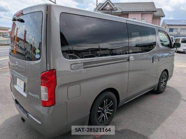 Nissan NV350 Caravan 2015-04 7963147-16