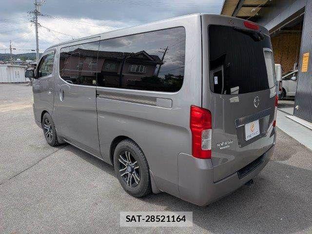 Nissan NV350 Caravan 2015-04 7963147-18
