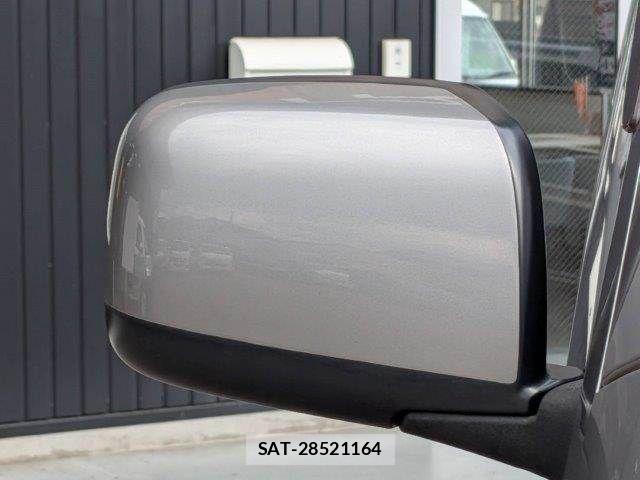 Nissan NV350 Caravan 2015-04 7963147-25