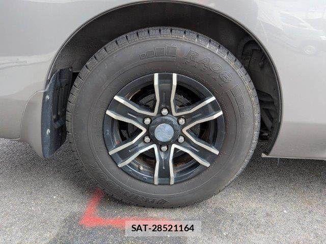 Nissan NV350 Caravan 2015-04 7963147-26