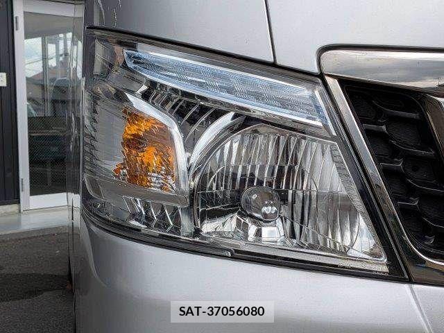 Nissan NV350 Caravan 2015-04 7963141-23