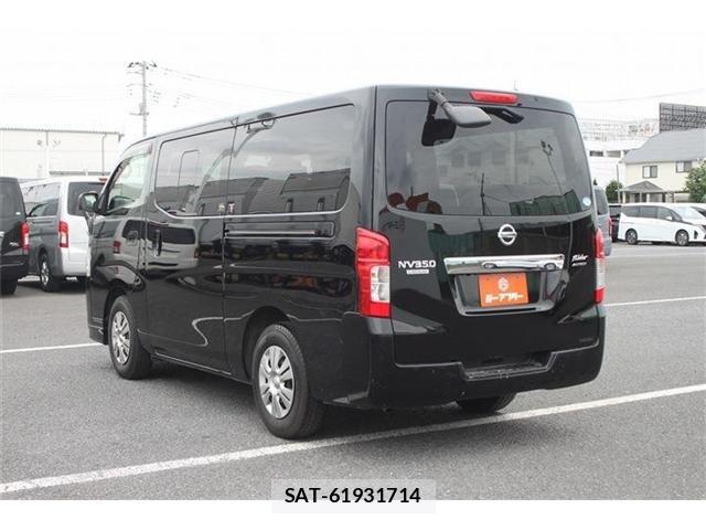 Nissan NV350 Caravan 2016-11 7963146-11