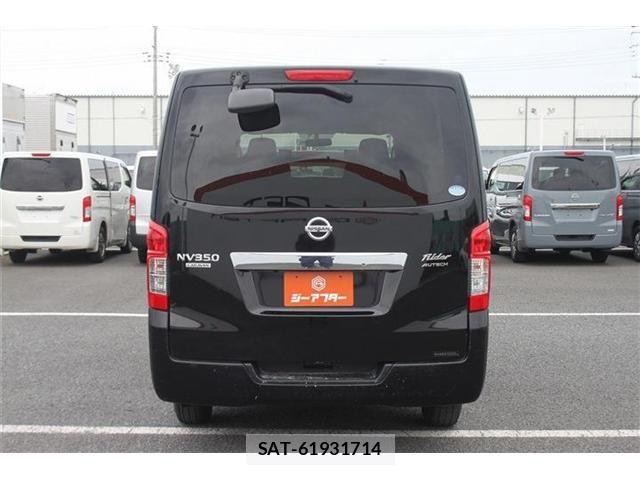 Nissan NV350 Caravan 2016-11 7963146-12