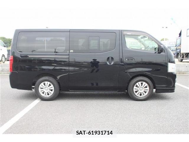 Nissan NV350 Caravan 2016-11 7963146-14