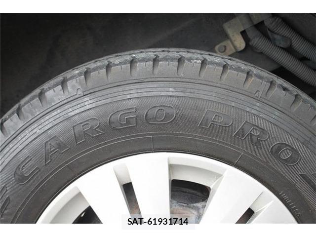 Nissan NV350 Caravan 2016-11 7963146-19