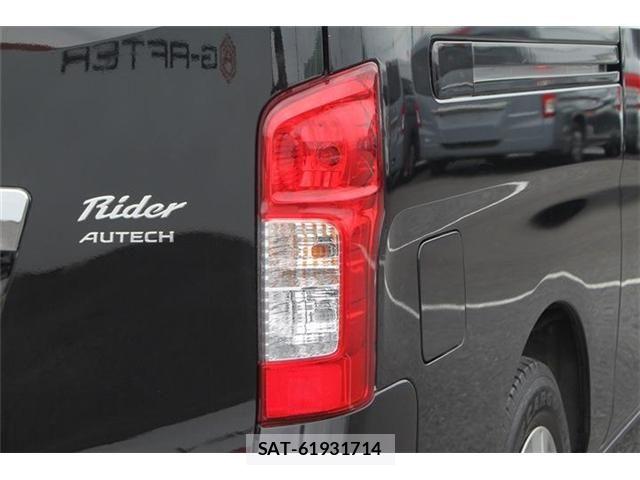 Nissan NV350 Caravan 2016-11 7963146-28