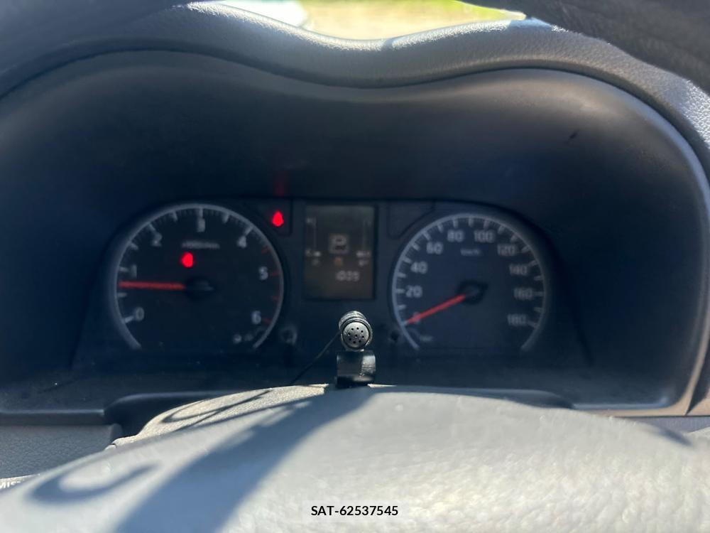 Nissan NV350 Caravan 2020-06 7534194-14