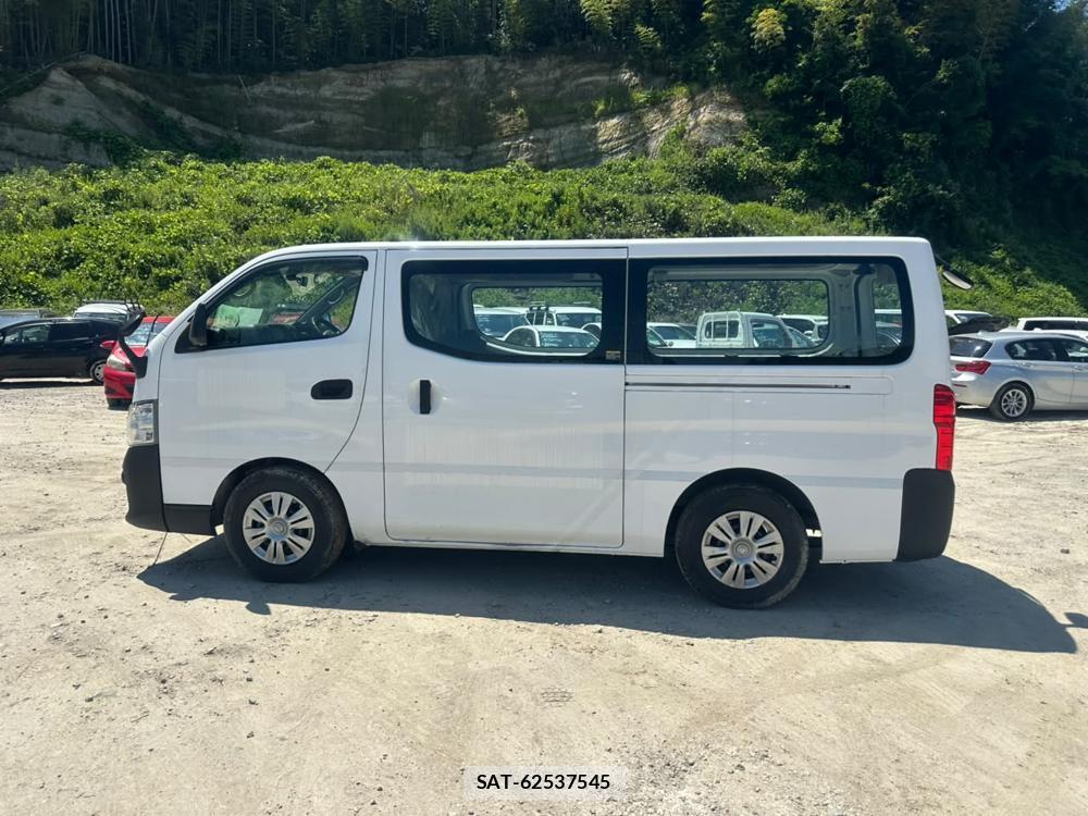 Nissan NV350 Caravan 2020-06 7534194-1