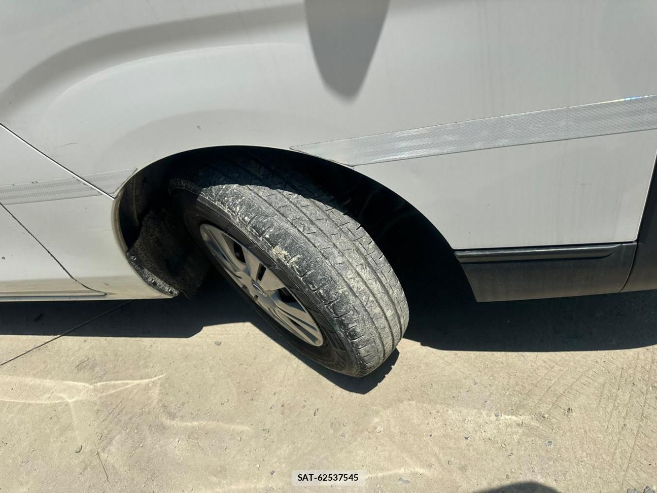 Nissan NV350 Caravan 2020-06 7534194-29
