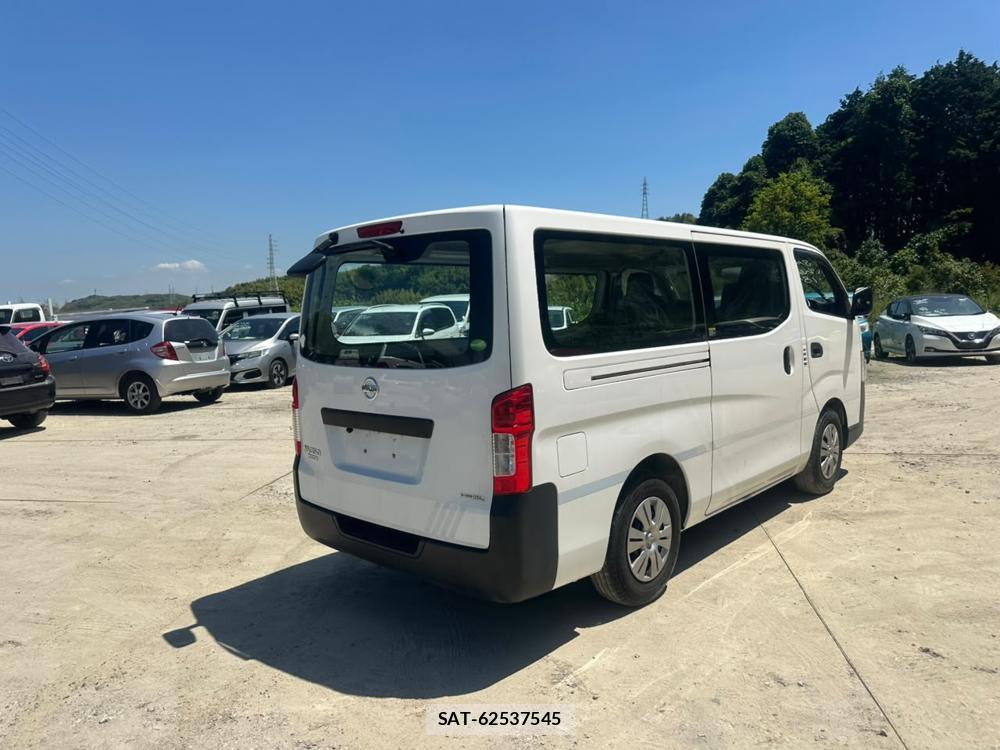 Nissan NV350 Caravan 2020-06 7534194-4