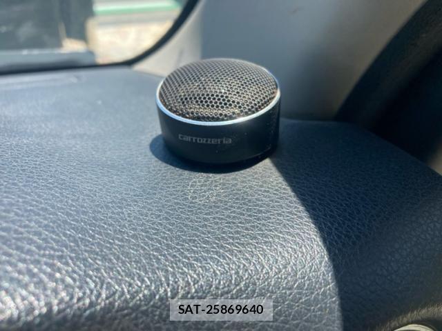 Nissan NV350 Caravan 2012-07 7980438-19
