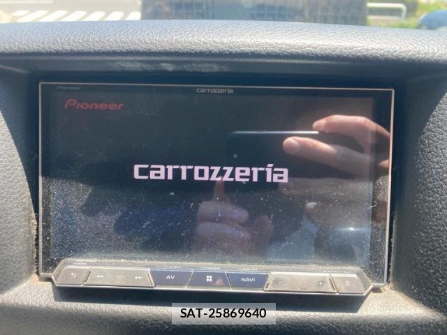 Nissan NV350 Caravan 2012-07 7980438-20