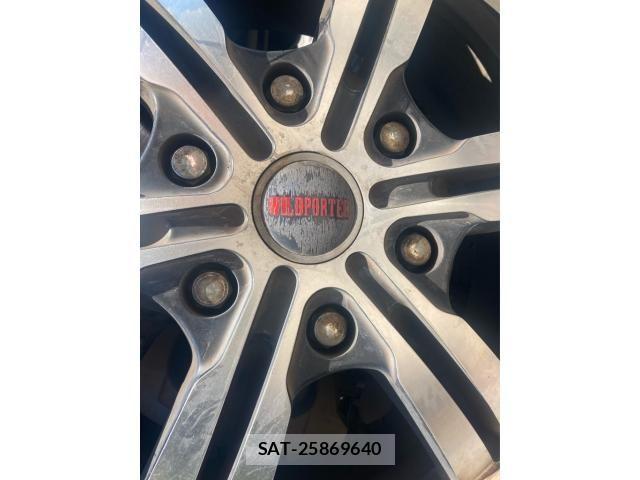 Nissan NV350 Caravan 2012-07 7980438-7