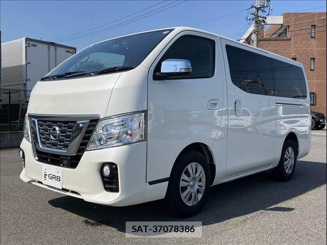 Nissan NV350 Caravan 2017-06 8037408-11