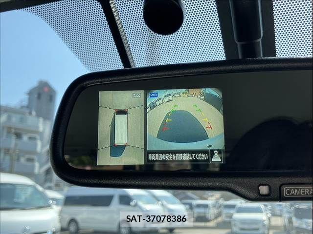Nissan NV350 Caravan 2017-06 8037408-5