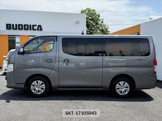 Nissan NV350 Caravan 2019-09 8037413-10