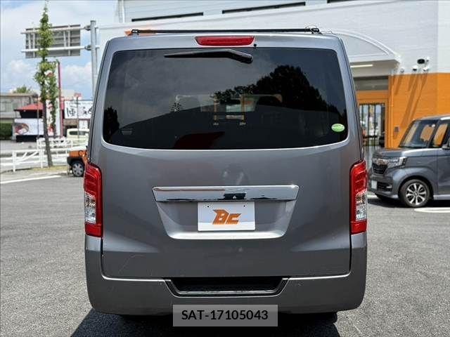 Nissan NV350 Caravan 2019-09 8037413-13