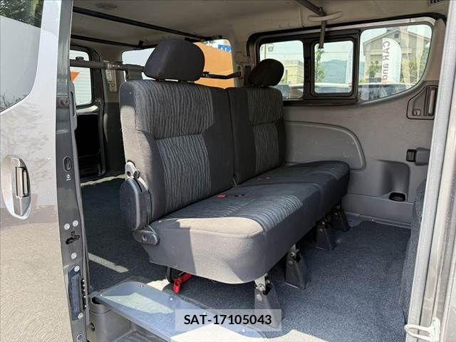 Nissan NV350 Caravan 2019-09 8037413-19