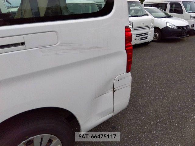 Nissan NV350 Caravan 2014-06 8037412-12