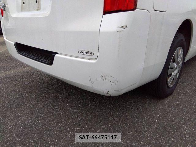 Nissan NV350 Caravan 2014-06 8037412-17