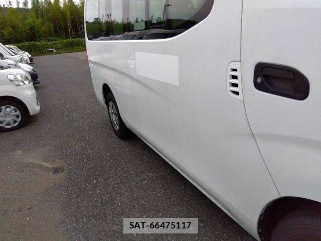 Nissan NV350 Caravan 2014-06 8037412-20