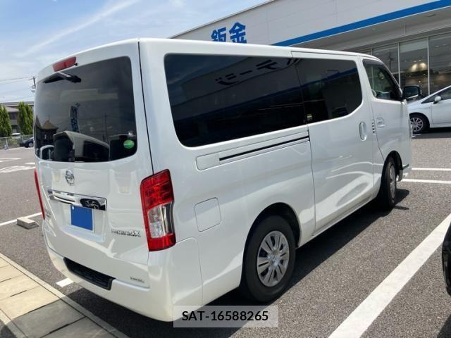 Nissan NV350 Caravan 2020-04 8037411-2