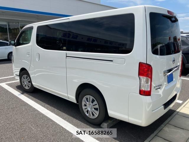 Nissan NV350 Caravan 2020-04 8037411-3