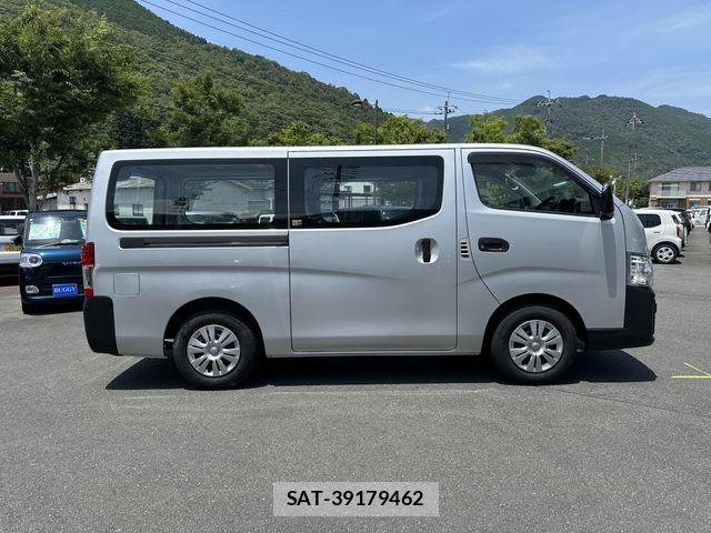 Nissan NV350 Caravan 2024-07 8037409-3
