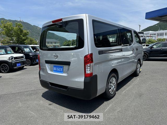 Nissan NV350 Caravan 2024-07 8037409-4