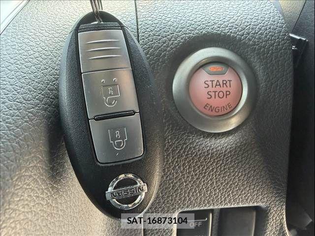 Nissan NV350 Caravan 2017-08 8037410-17