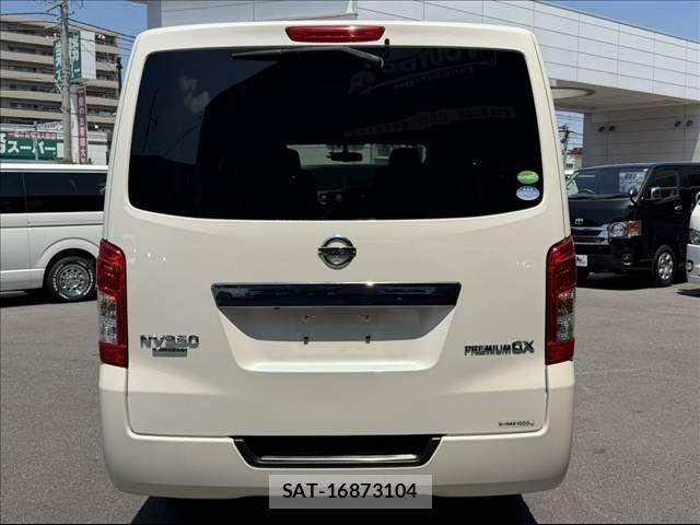 Nissan NV350 Caravan 2017-08 8037410-2