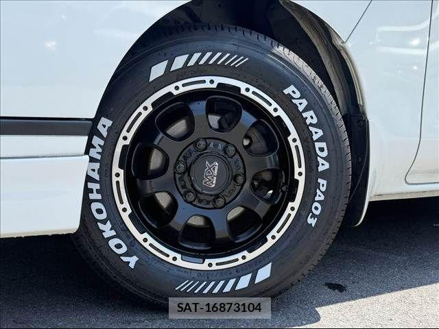 Nissan NV350 Caravan 2017-08 8037410-5