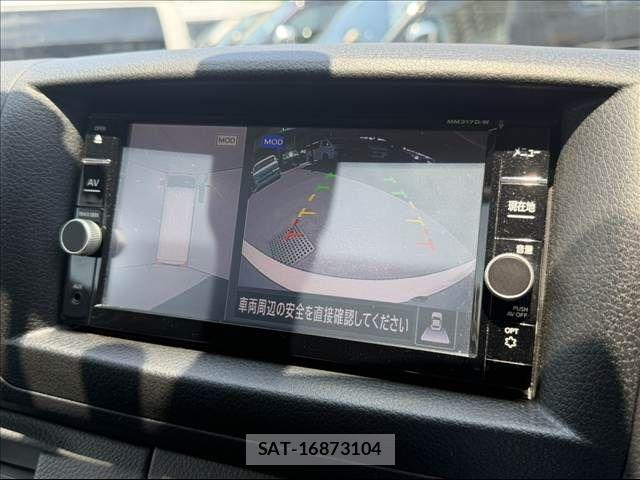 Nissan NV350 Caravan 2017-08 8037410-7