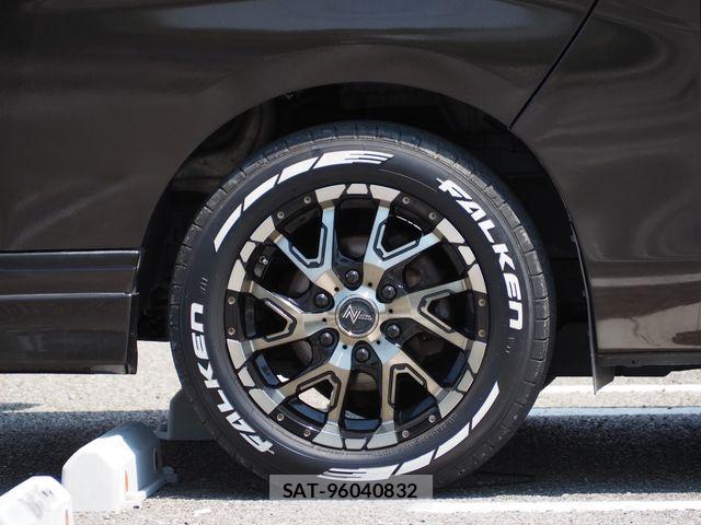 Nissan NV350 Caravan 2016-05 8075013-9