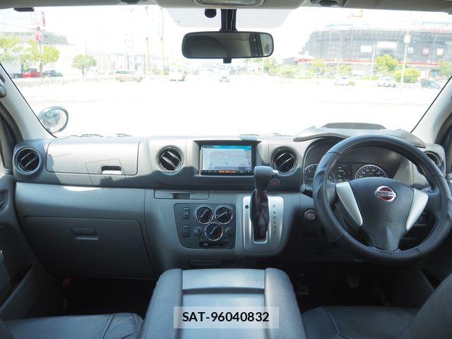 Nissan NV350 Caravan 2016-05 8075013-13