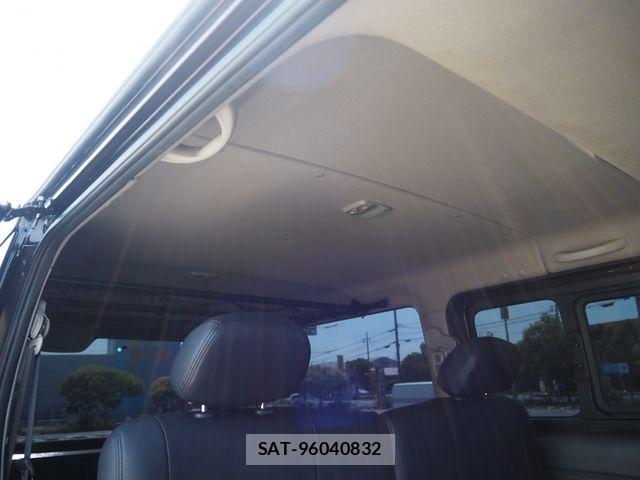 Nissan NV350 Caravan 2016-05 8075013-24