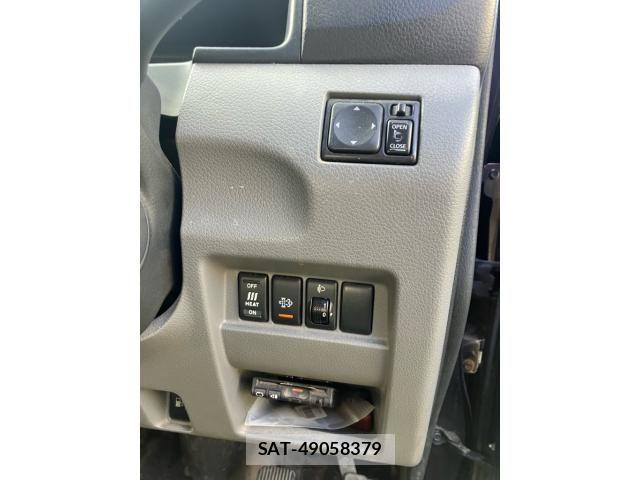 Nissan NV350 Caravan 2012-09 8075014-15