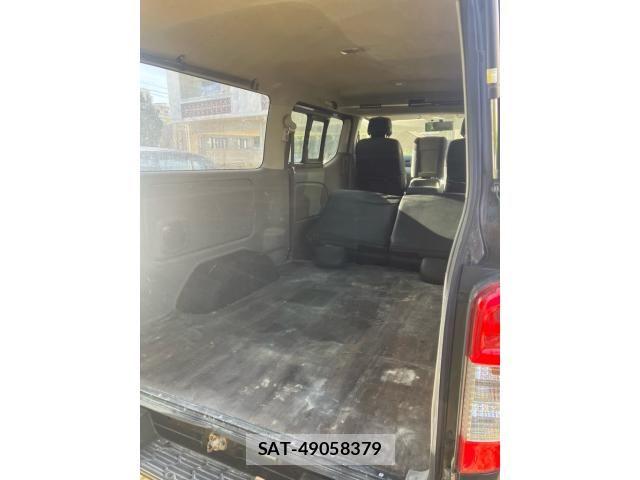 Nissan NV350 Caravan 2012-09 8075014-22