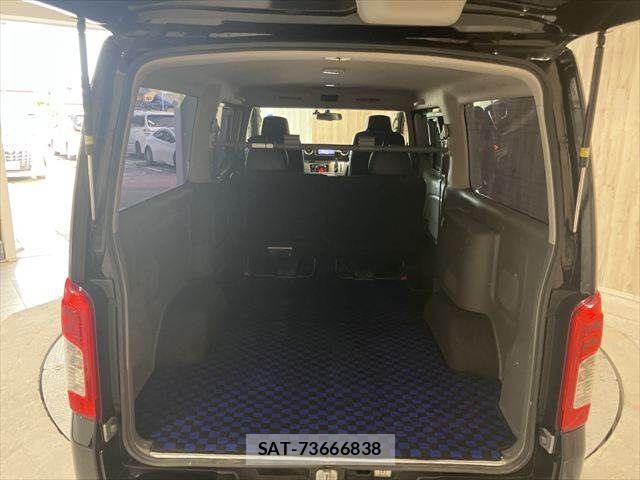Nissan NV350 Caravan 2018-07 8075010-10