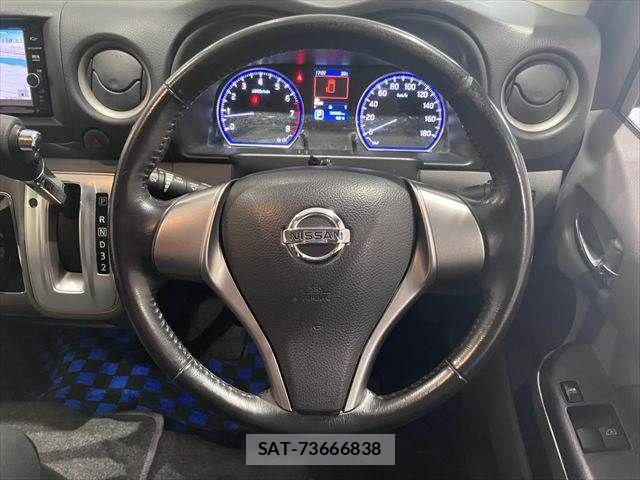 Nissan NV350 Caravan 2018-07 8075010-12
