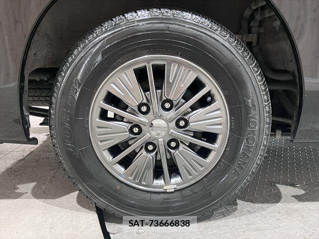 Nissan NV350 Caravan 2018-07 8075010-25