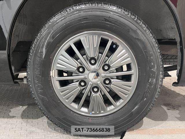 Nissan NV350 Caravan 2018-07 8075010-26