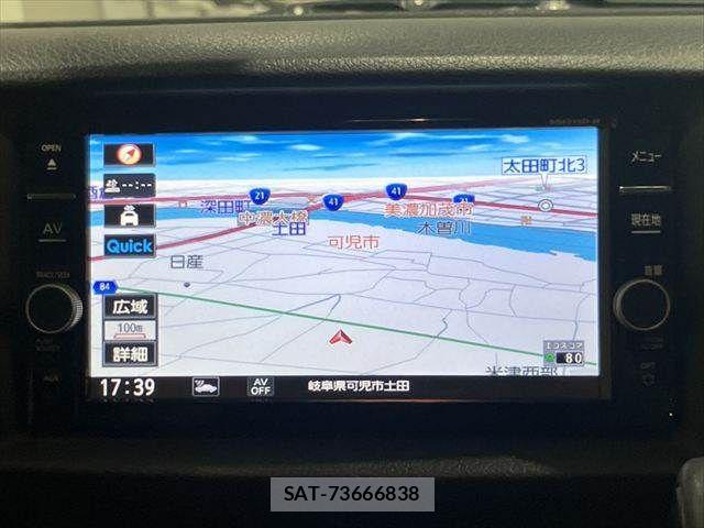 Nissan NV350 Caravan 2018-07 8075010-3