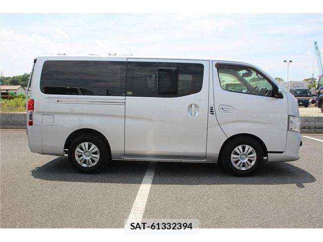 Nissan NV350 Caravan 2018-02 8075012-10