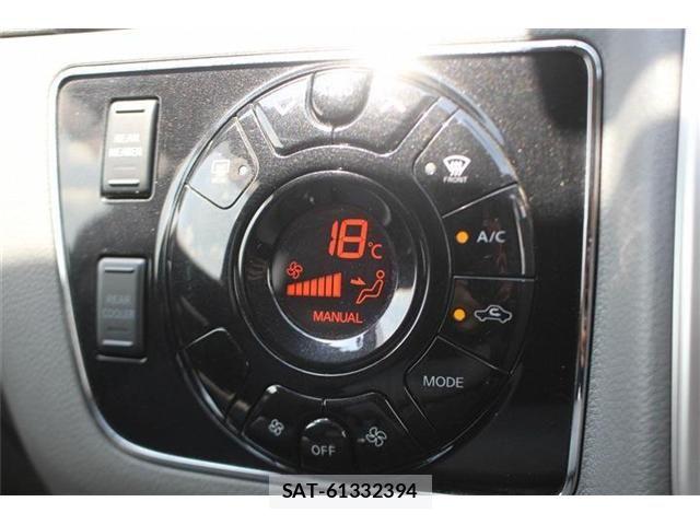 Nissan NV350 Caravan 2018-02 8075012-25