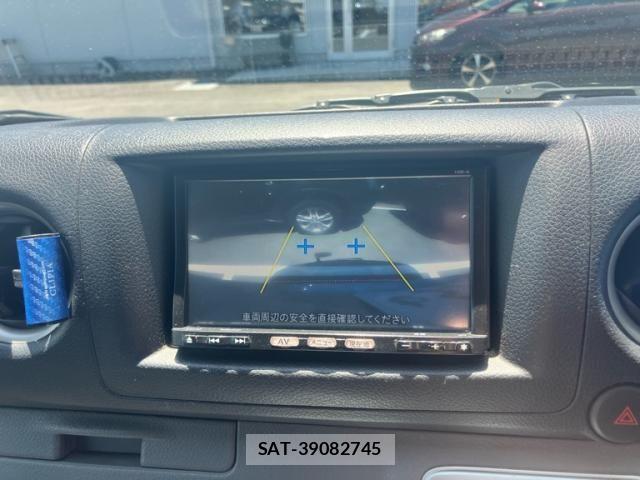 Nissan NV350 Caravan 2014-06 8101010-13